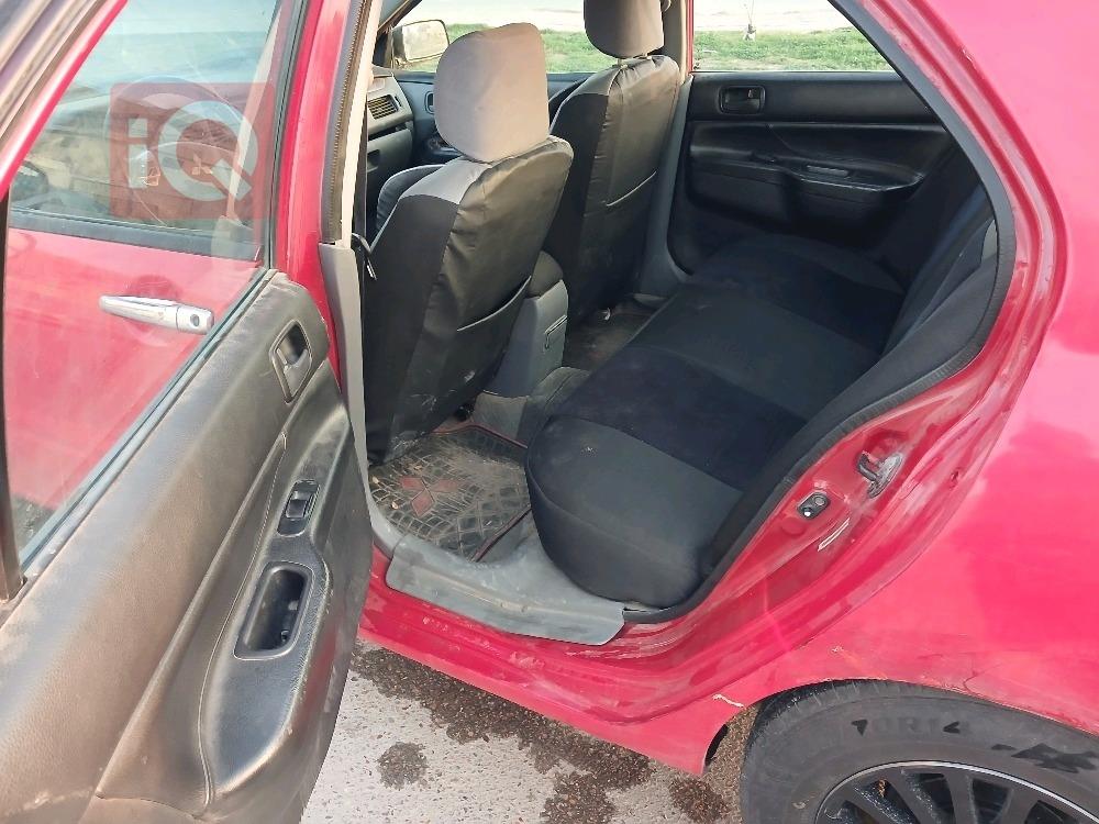 ميتسوبيشي لانسر